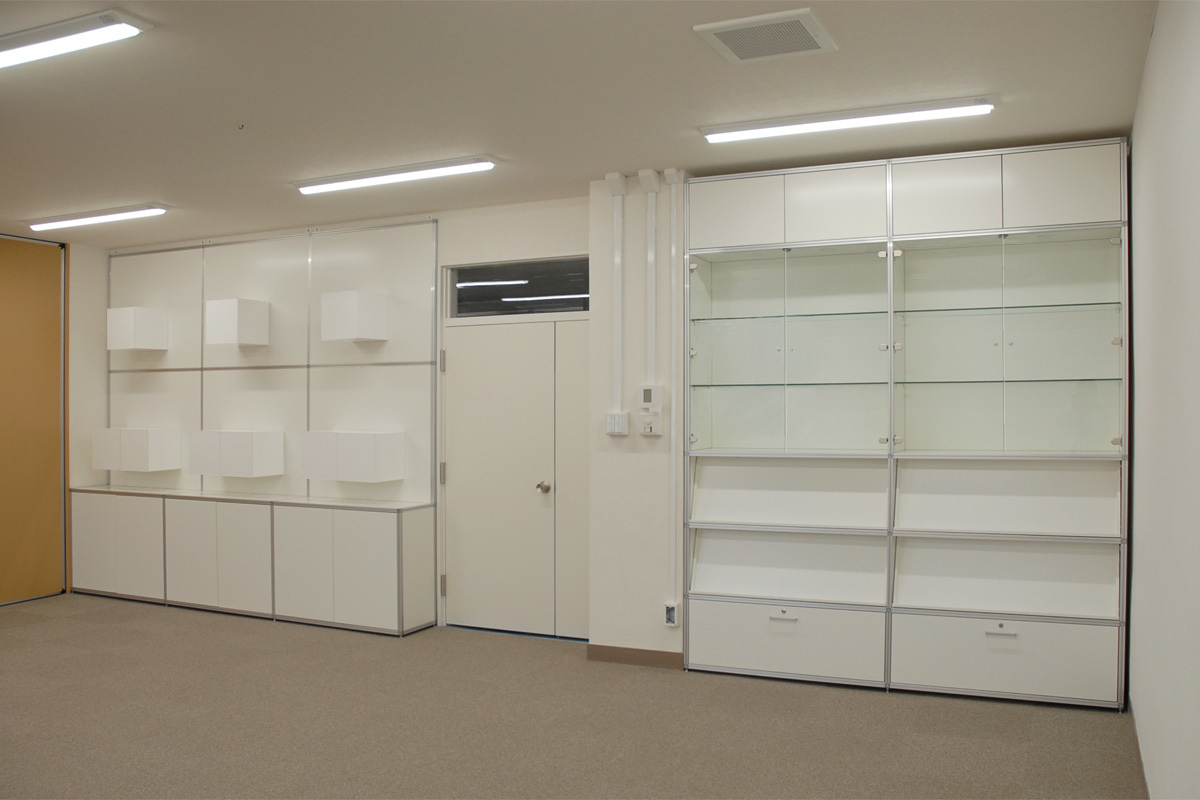 群馬県繊維工業試験場ラック