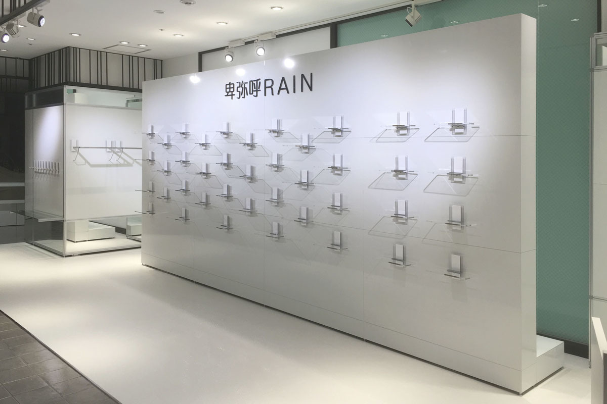 株式会社卑弥呼様 エチカ池袋店 店舗什器
